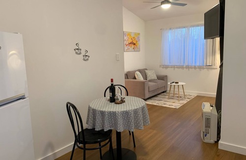 Colo Vale Cottage | Stay and Relax 1 - Promotion snacks on arrival
