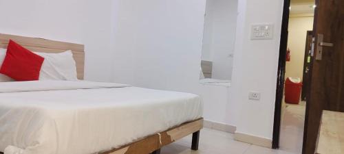 South West Hotel | Staylo Pink Residency