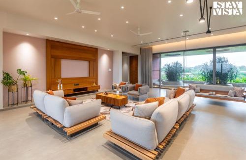 Nashik Villa | StayVista at Kalrav with BBQ & Bonfire