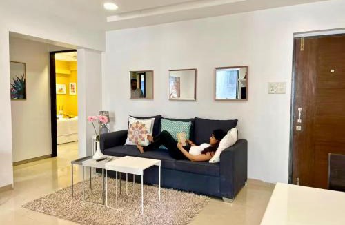 Pali Hill Apartment | Sterling 102, off Carter Road, Bandra West by Connekt Homes