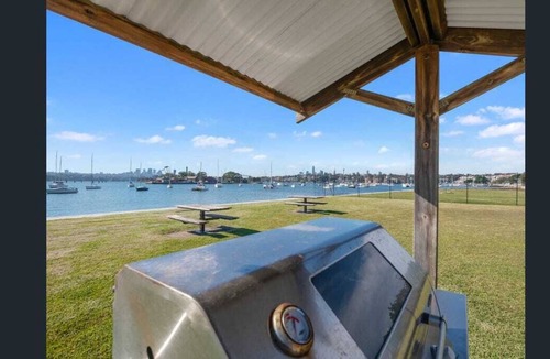 Drummoyne Apartment | STG72 - waterfront 2 bedroom unit - Drummoyne