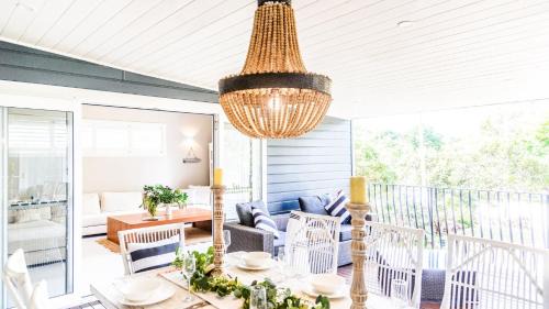North Avoca House | Stones Throw To Stunning North Avoca Beach