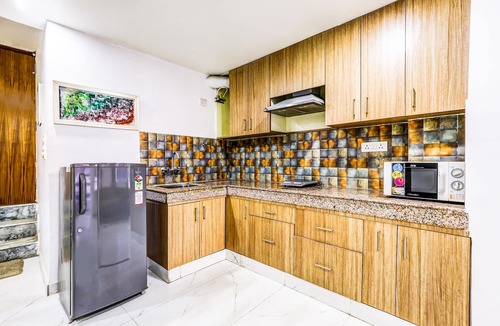 Hauz Khas Apartment | Studio 37 with Juliet balcony