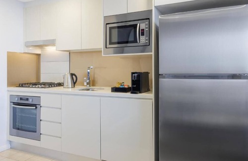 Zetland Apartment | Studio Defries Avenue, Zetland, New South Wales
