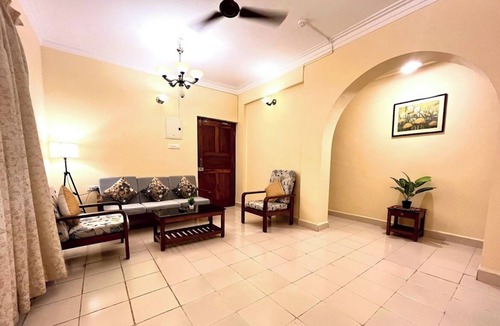 Candolim Apartment | Stunning 2 Double Bed Apartment , Candolim, Goa. Highland Beach Resort.