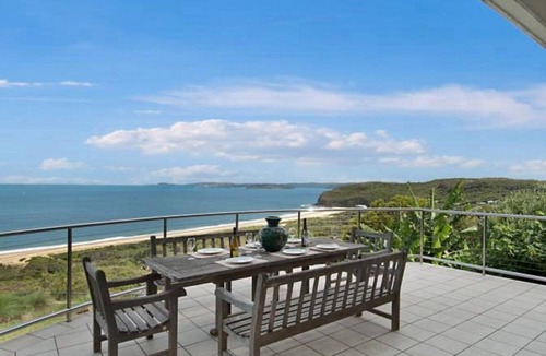 Killcare House | Stunning Ocean Panorama by HolidayCo.