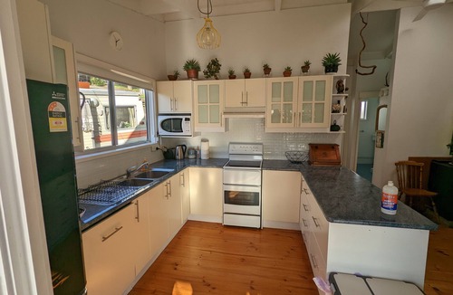 Tomakin House | StunningViews ★SEPERATE STUDIO★Pet Friendly★Aircon