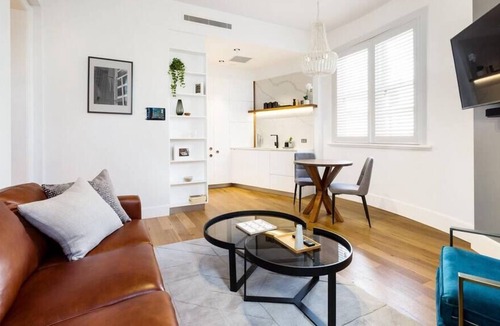 Millers Point Apartment | Stylish 1 Bedroom Apartment in Barangaroo