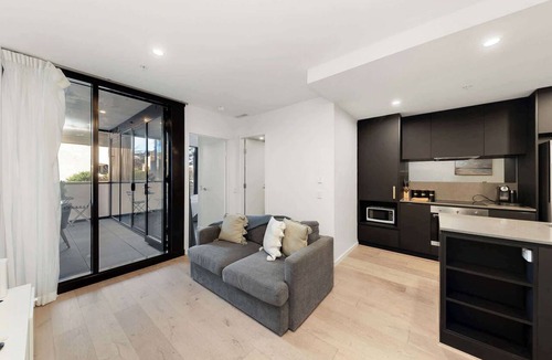 Reid Apartment | Stylish Apartment in Canberra CBD