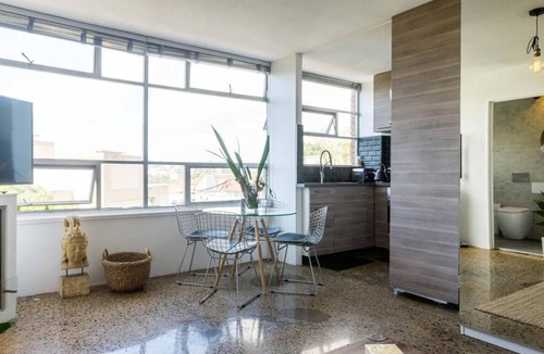 Elizabeth Bay Apartment | Stylish Apartment in Elizabeth Bay