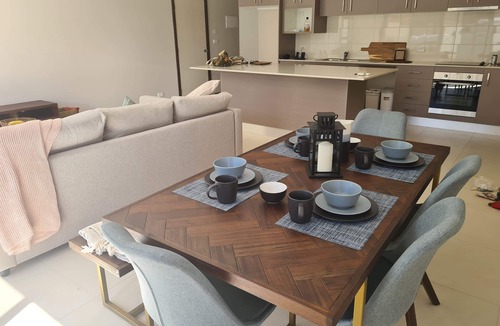 Malua Bay Apartment | Stylish duplex/apartment in quiet family street just 500m from patrolled beach