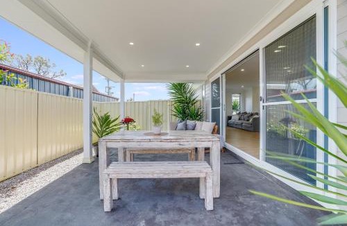 Thirlmere House | Stylish family home, centrally located.