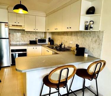 Birchgrove Apartment | Stylish home - Harbour Bridge views