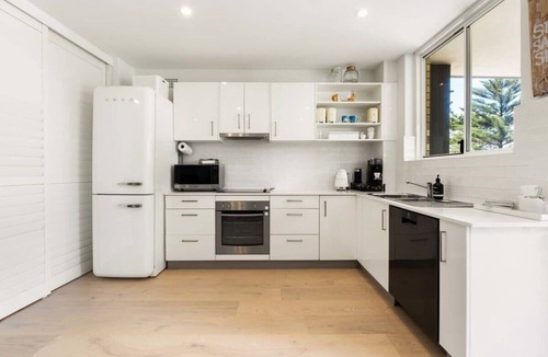 Manly Apartment | Stylish Manly Apartment with Harbour Views