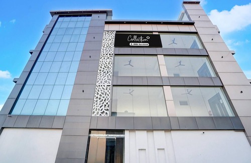 Auli House | Suite Room Friends Colony Lucknow