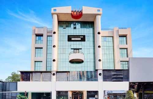 Clover Park House | Suite Viman Nagar Downtown Cilantro