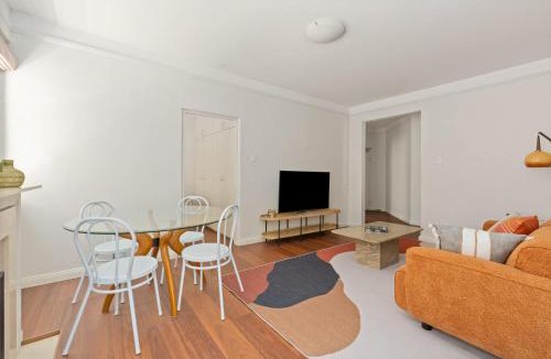 Rose Bay Apartment | Sunlit Coastal Retreat in Prestigious Rose Bay