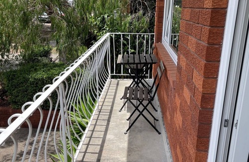 Rose Bay Apartment | Sunny 2 Bedroom Retreat, Feel at Home in Sydney's East