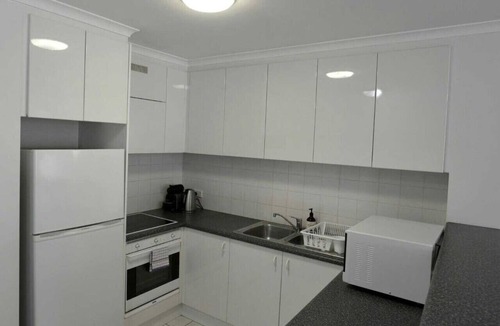 Canberra City Centre Apartment | Sunny Braddon Apt near Civic