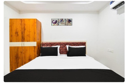 Suriapet Hotel | SUNRISE GROUP OF HOTELS,SURYAPeT
