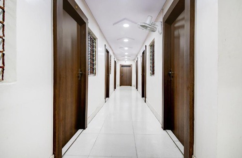 Seraikela Hotel | Super Collection O NIT More Adityapur Formerly Hotel Subheksha
