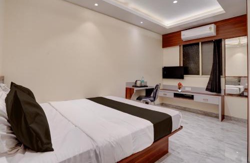 Pimpri - Chinchwad Hotel | Super Collection O Talwade Corpoarte Homestay