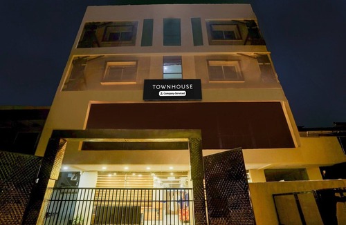 Bhopal House | Super Deluxe Room Aashima Mall