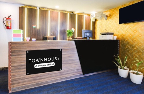 Shamshabad House | Super Deluxe RoomHotel Blue Petals