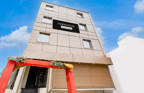 Civil Lines House | Super Deluxe RoomHotel Raj Mahal Palace