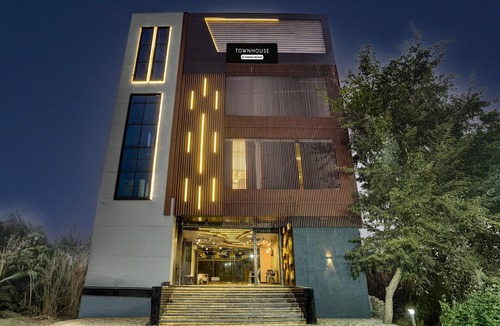 Meerut House | Super Deluxe RoomHotel Celebration
