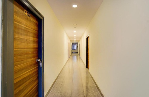 Hyderabad Hotel | Super Hotel O AMR Planet Mall Hyderabad Formerly R Square