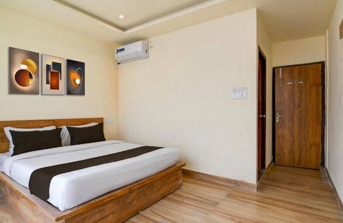 Kolkata Hotel | Super Hotel O COZY STAY GUEST HOUSE
