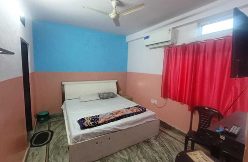 Jaipur Hotel | Super Hotel O HM & Restaurant