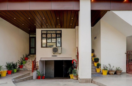 Indira Nagar House | Super Hotel O Indira Nagar