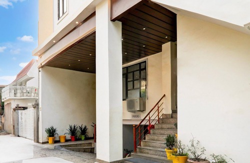 Indira Nagar House | Super Hotel O Indira Nagar