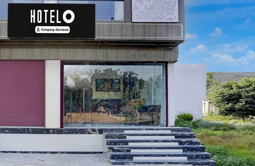 Mathura House | Super Hotel O Mathura-Bharatpur
