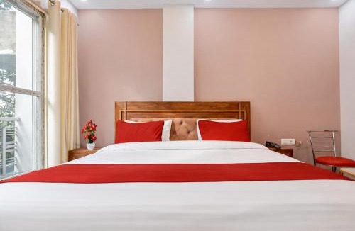 Greater Noida Bed & Breakfast | Super Hotel Pari Chowk Formerly The Divine KRC
