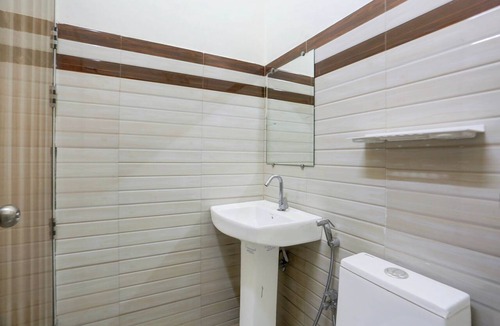 Kalyanpur Hotel | Super OYO Collection O Kalyanpur Metro