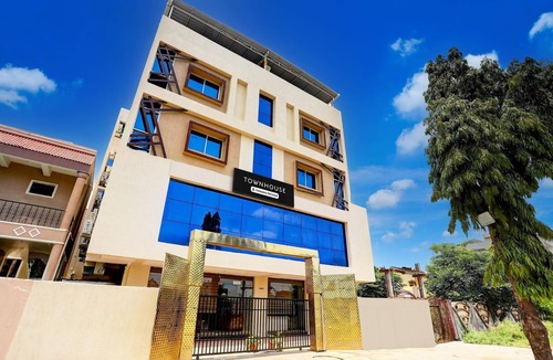 Bhopal House | Super Townhouse Hoshangabad