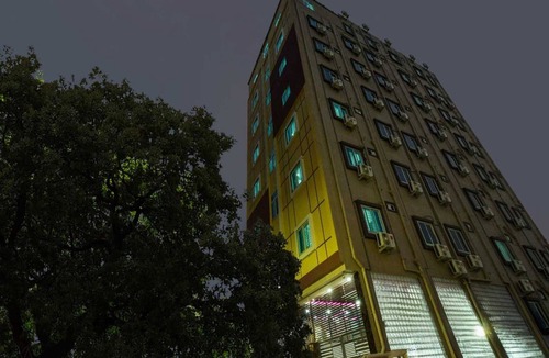 Hyderabad House | Super Townhouse Kokapet Near GAR