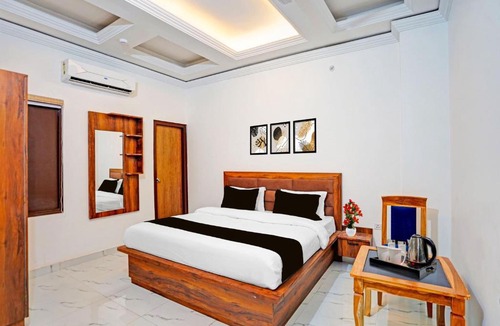 Mohangarh Hotel | Super Townhouse Vikas Nagar Lucknow Formerly Wave BLU