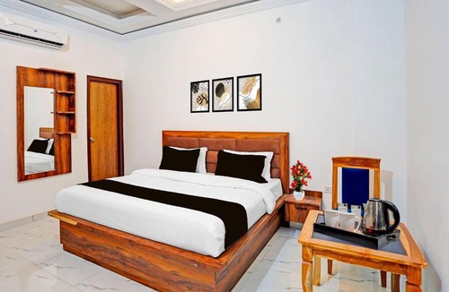 Mohangarh Hotel | Super Townhouse Vikas Nagar Lucknow Formerly Wave BLU