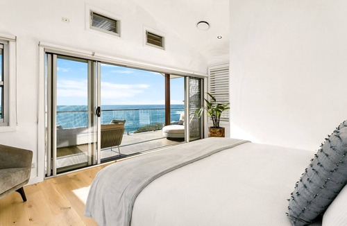 Shellharbour House | Surf Beach House - Absolute Waterfront