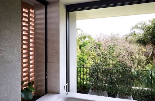 Clovelly House | Surfside Clovelly by Contemporary Hotels