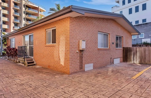 The Entrance Apartment | Surfside Palms 14 - Pool, Central Location
