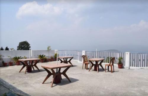 Kausani Hotel | Swaasha Vista