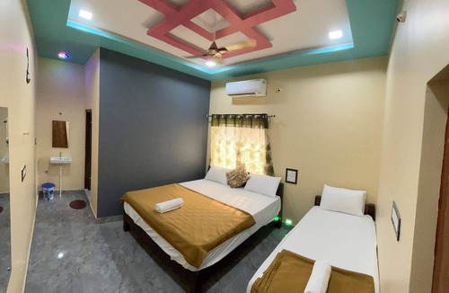 Kamalapur House | Swagath Guest Inn Hampi