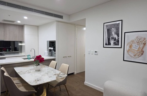 Zetland Apartment | SYD Zetland 2BR 01 Apt Close to CBD & Airport