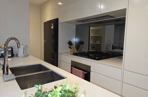 Zetland Apartment | SYD Zetland 3BR 08 Apt Close to CBD & Airport