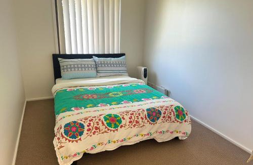 Kingswood Villa | Sydney Blue Mountain Haven 4BR